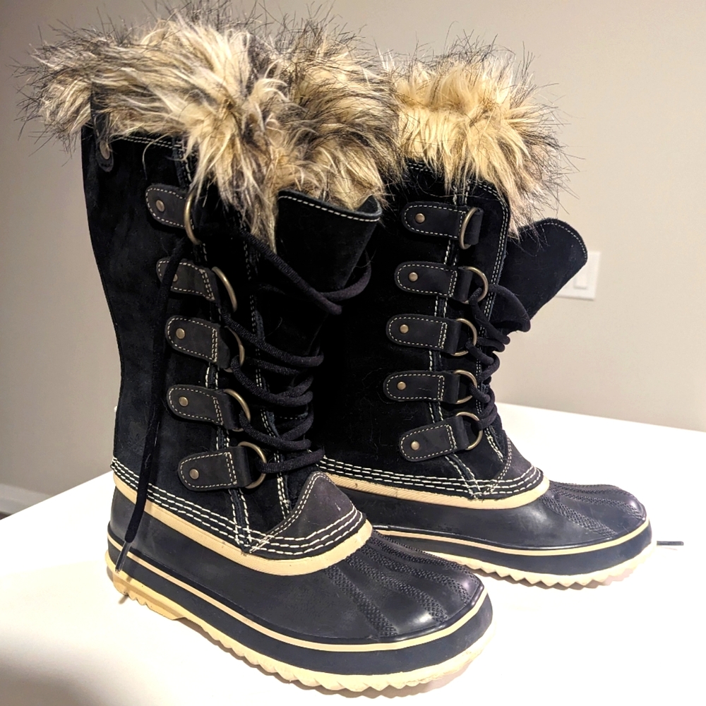 Sorel Joan of Arctic faux fur trimmed boots